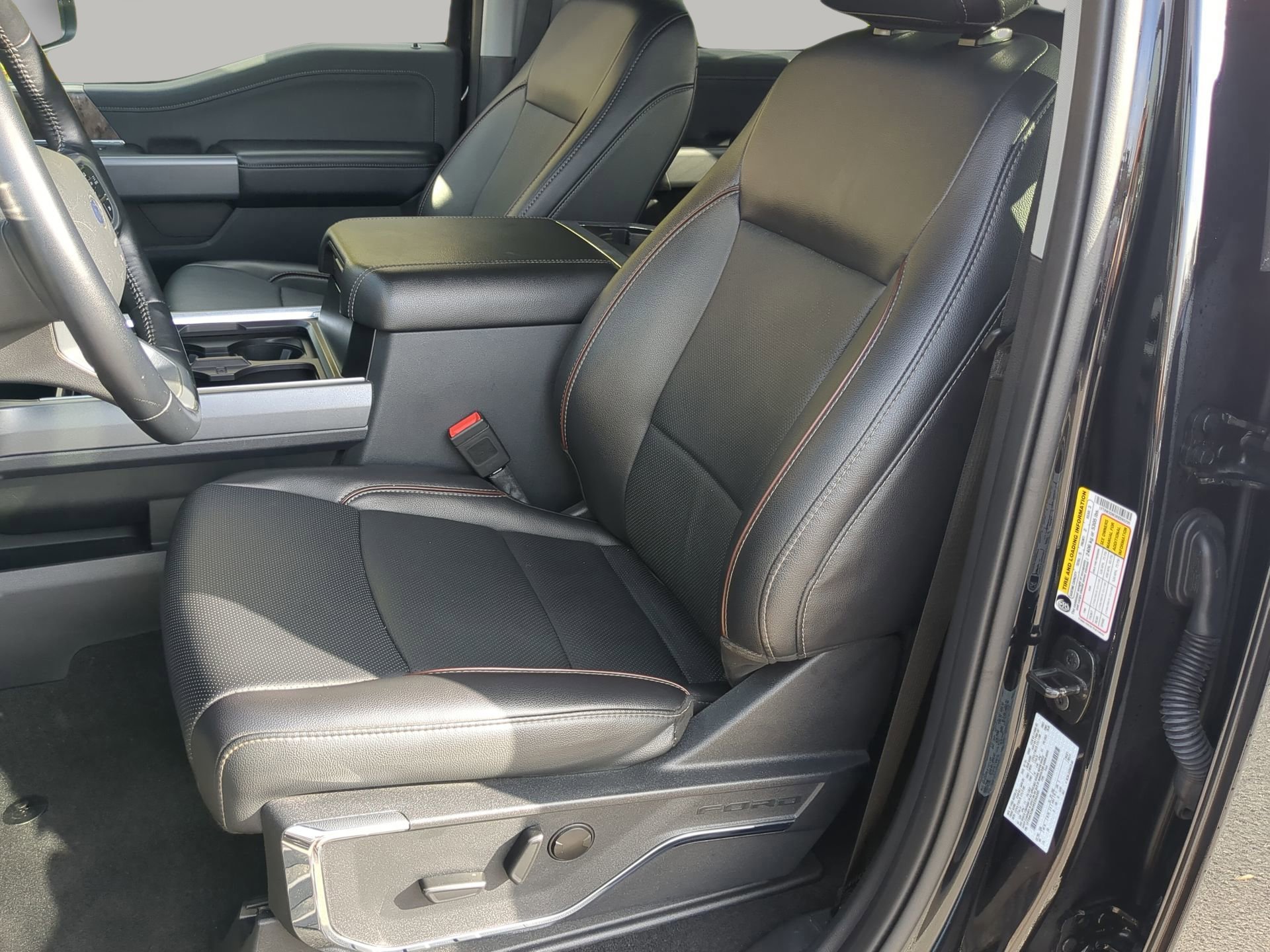 Certified 2024 Ford F350 Lariat w/ Lariat Ultimate Package image 49