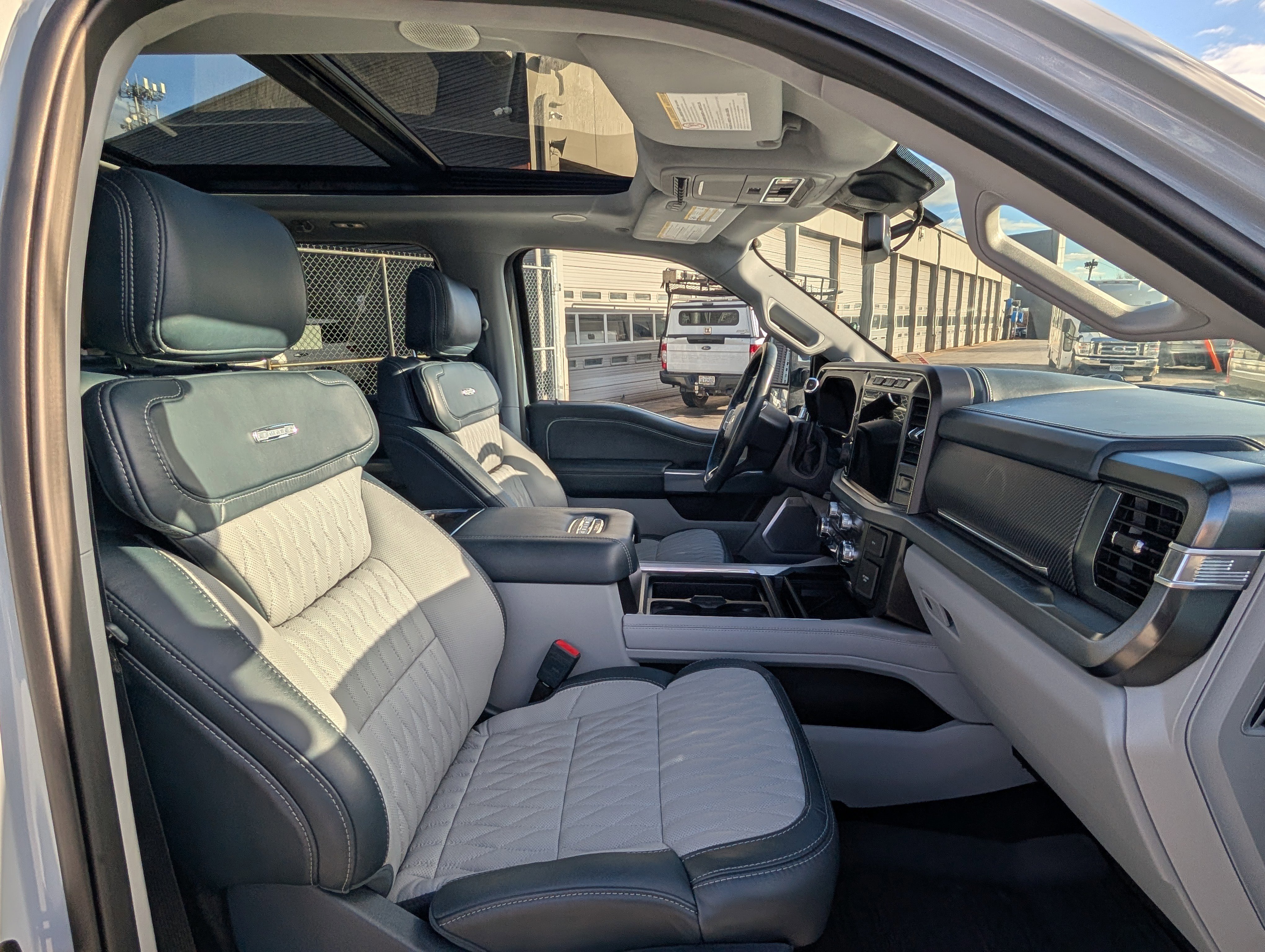 Certified 2024 Ford F250 Limited w/ FX4 Off-Road Package image 14