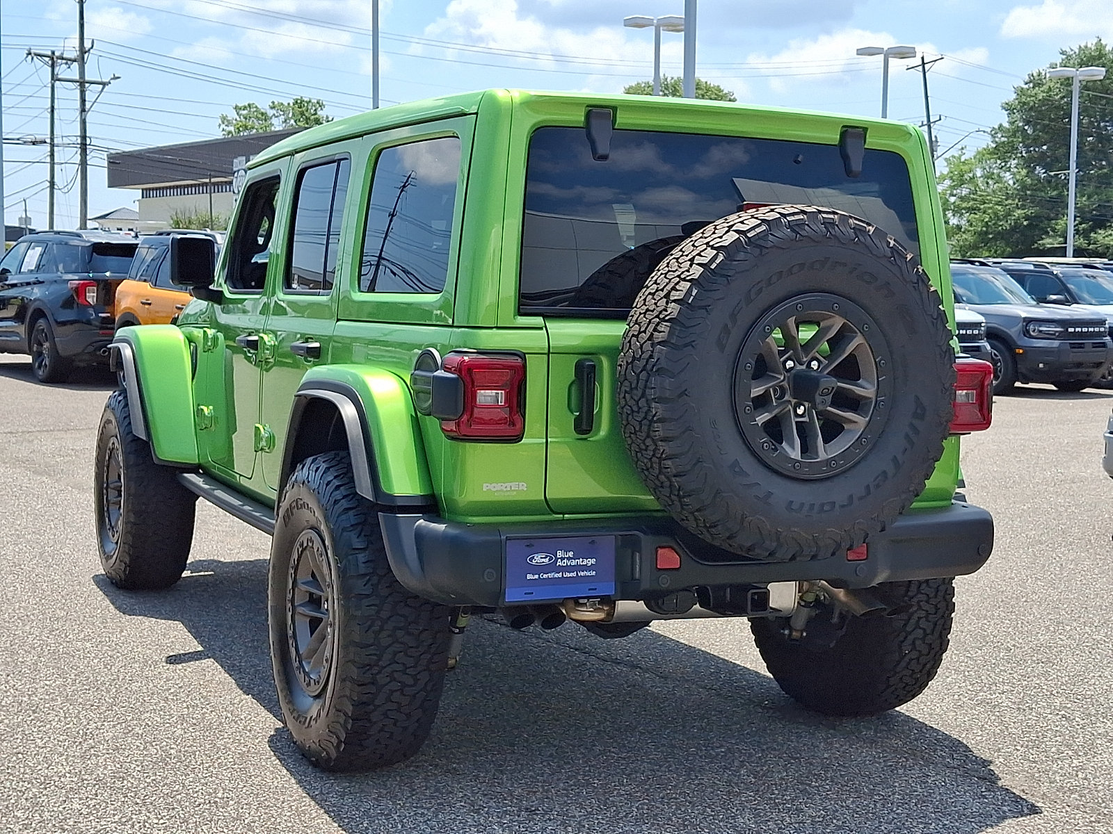 Used 2025 Jeep Wrangler Unlimited Rubicon 392 AWD/4WD image 8
