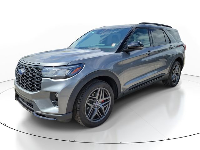 Certified 2025 Ford Explorer ST-Line w/ ST-Line Street Pack AWD/4WD image 4