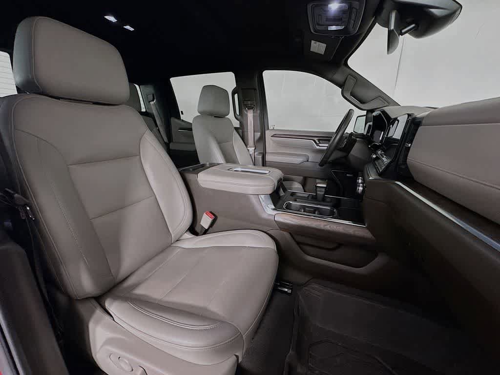 Used 2022 GMC Sierra 1500 SLT w/ SLT Premium Plus Package AWD/4WD image 15