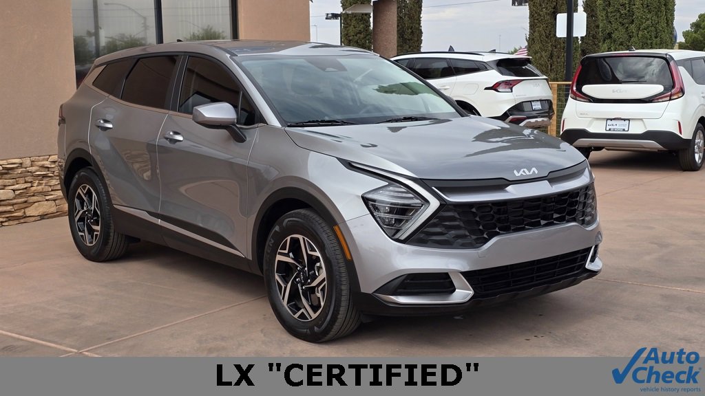 Used 2025 Kia Sportage LX image 14