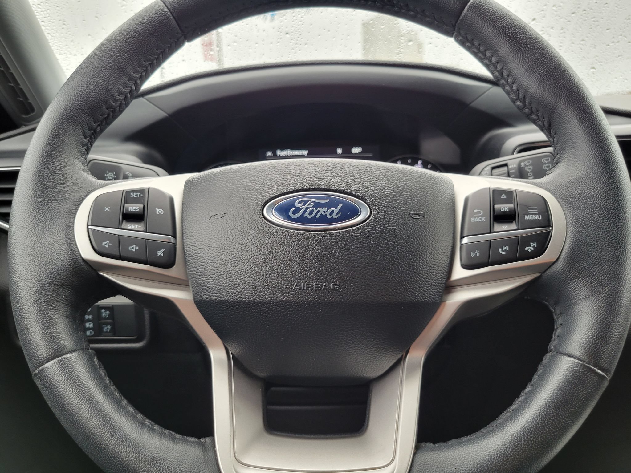 Certified 2024 Ford Explorer XLT w/ Equipment Group 202A AWD/4WD image 12