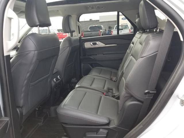 Certified 2025 Ford Explorer Active w/ Active Comfort Package AWD/4WD image 16