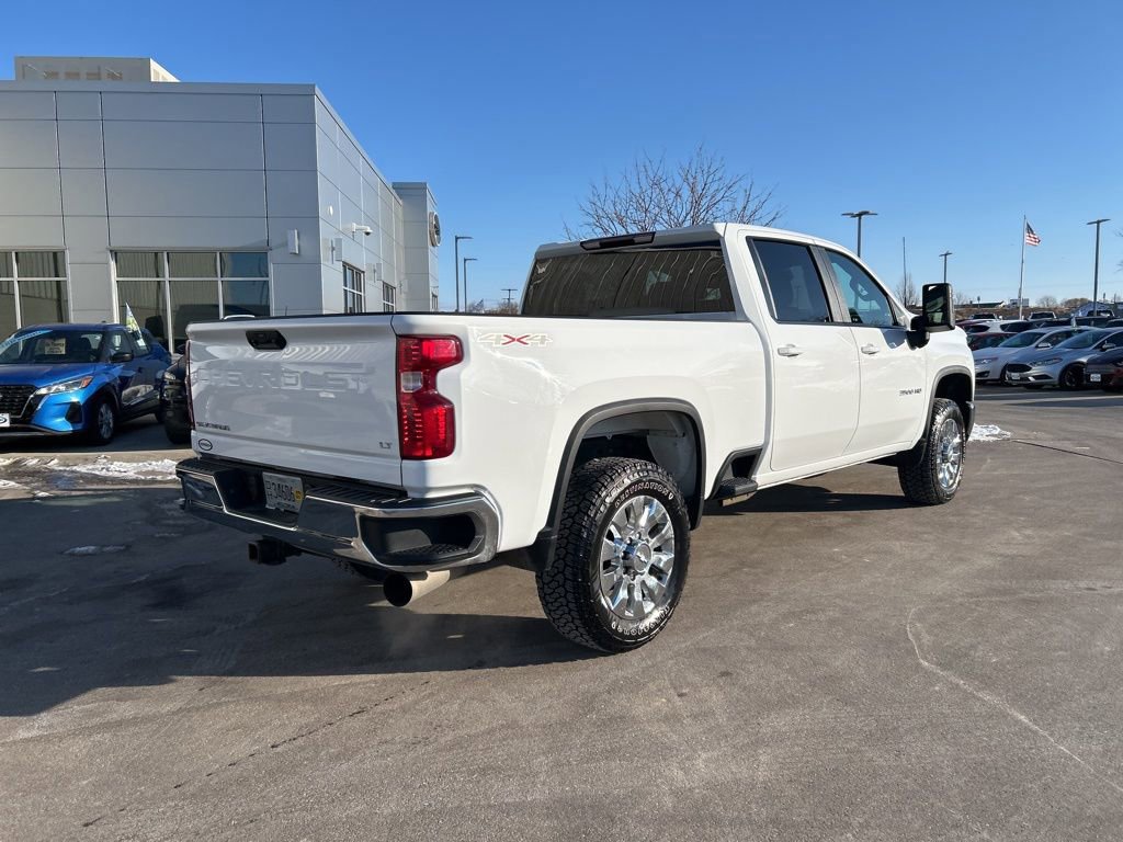 Used 2024 Chevrolet Silverado 3500 LT image 5