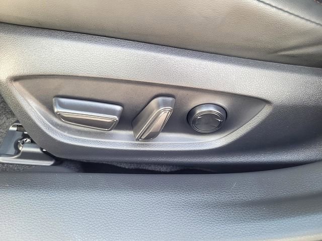 Used 2024 Toyota Prius Prime XSE Premium image 11