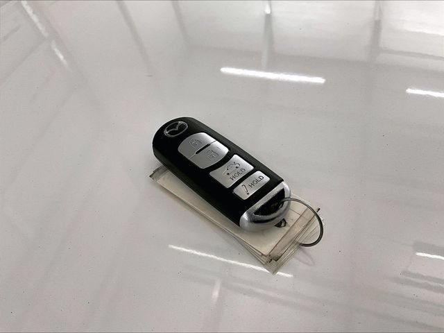 Used 2018 MAZDA MX-5 Miata Grand Touring RWD image 9