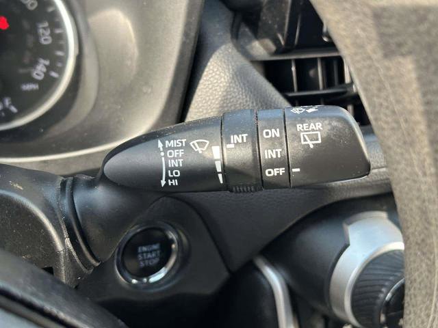 Used 2021 Toyota RAV4 XLE AWD/4WD image 31