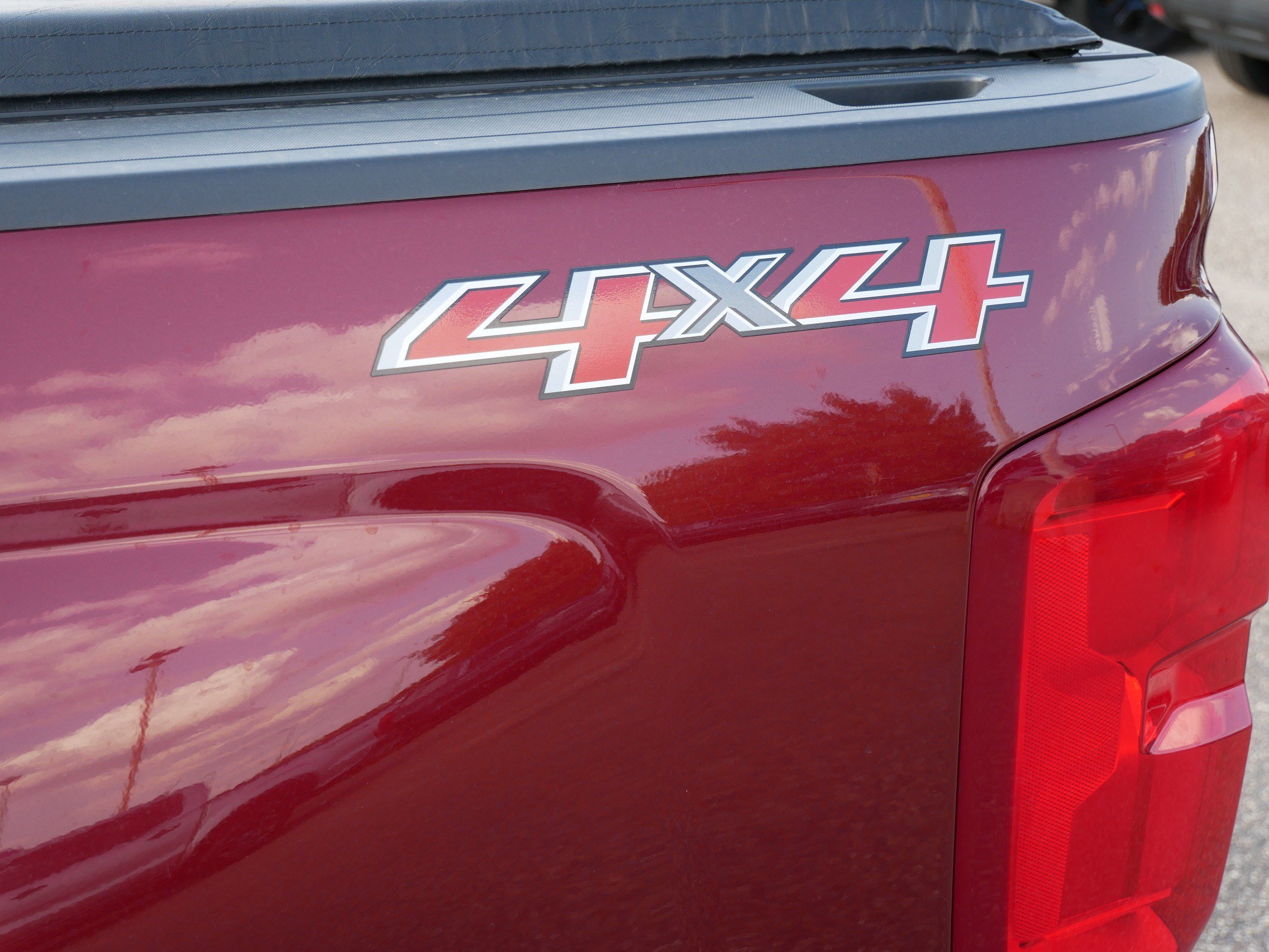 Used 2017 Chevrolet Silverado 1500 LTZ w/ Sport Package AWD/4WD image 18