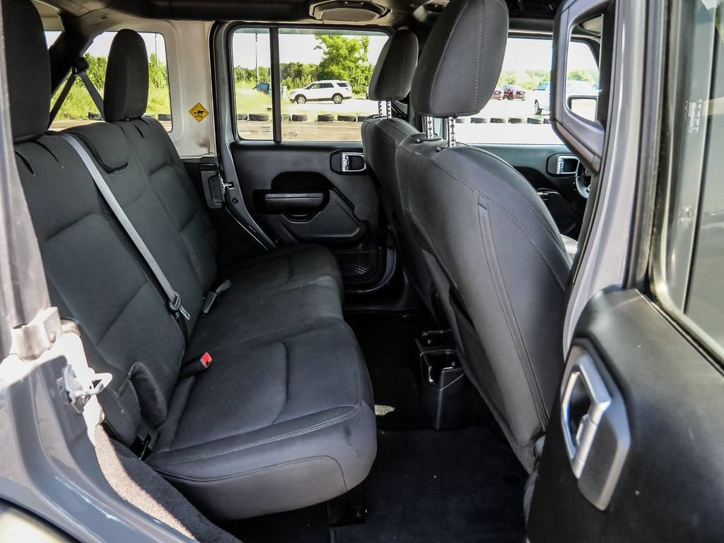 Used 2022 Jeep Wrangler Unlimited Sport AWD/4WD image 18