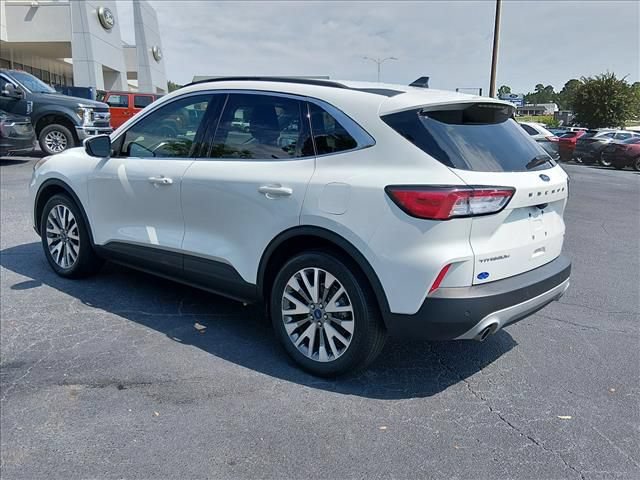 Certified 2022 Ford Escape Titanium FWD image 6