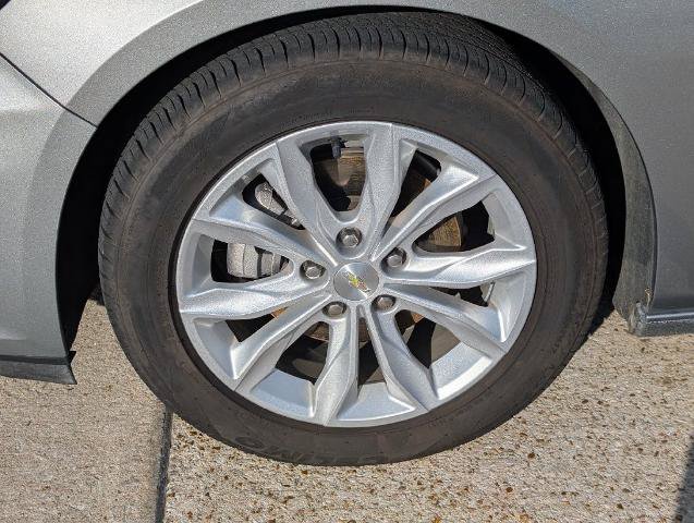 Used 2025 Chevrolet Malibu LT FWD image 11