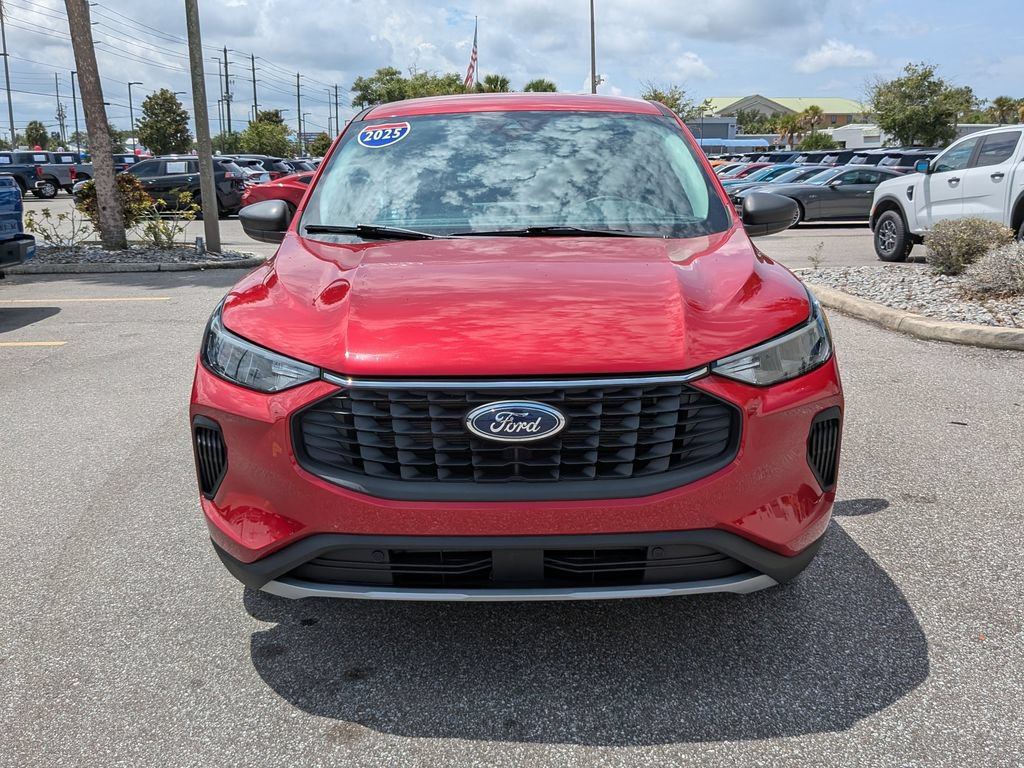 Certified 2025 Ford Escape Active w/ Tech Pack #1 FWD image 2