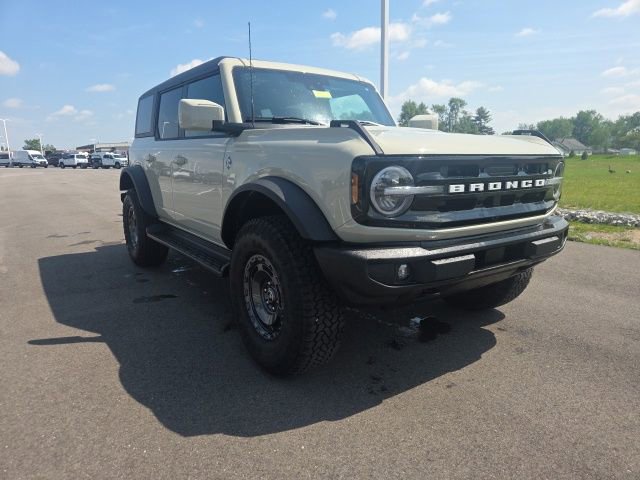 Certified 2025 Ford Bronco Outer Banks w/ Sasquatch Package