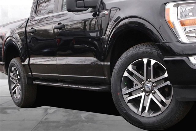 Certified 2021 Ford F150 XL w/ STX Appearance Package image 3