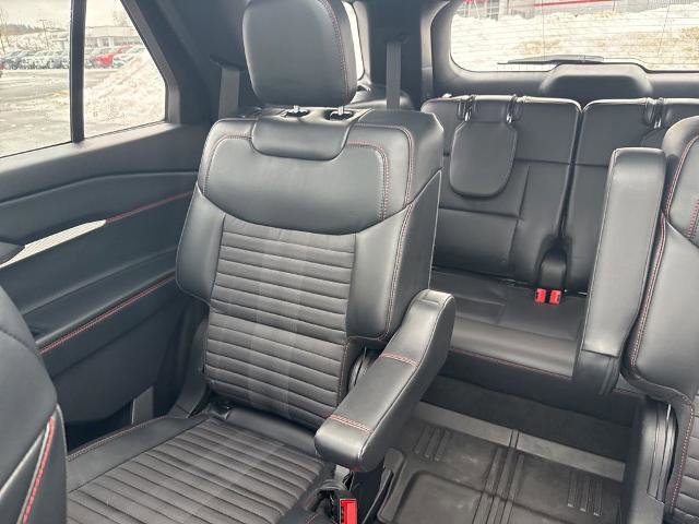 Certified 2025 Ford Explorer ST-Line image 14