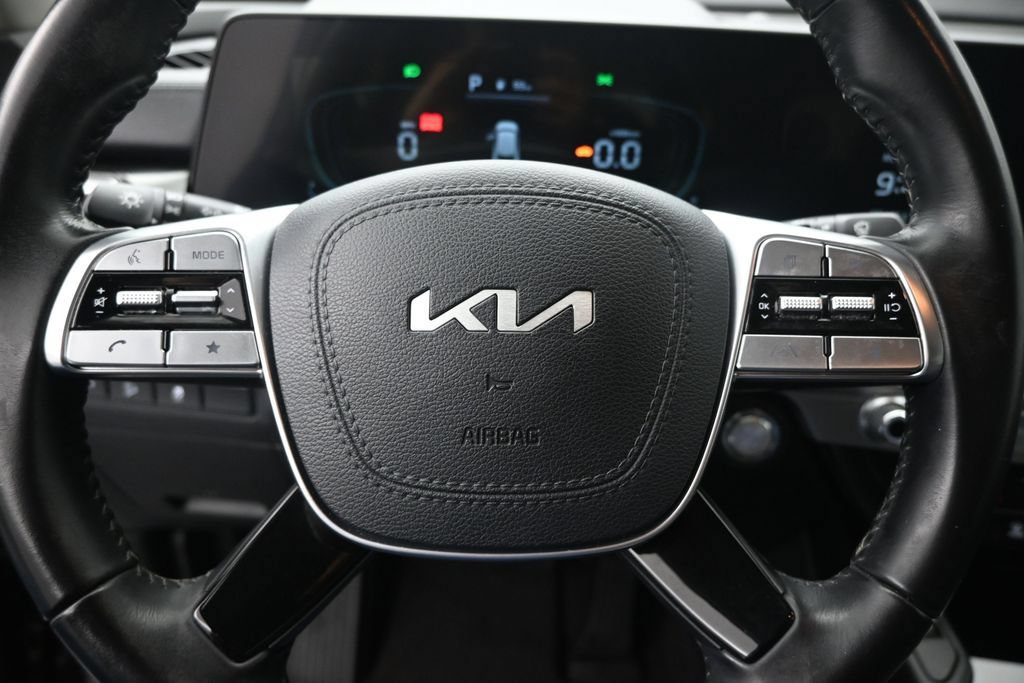 Used 2024 Kia Telluride S FWD image 12