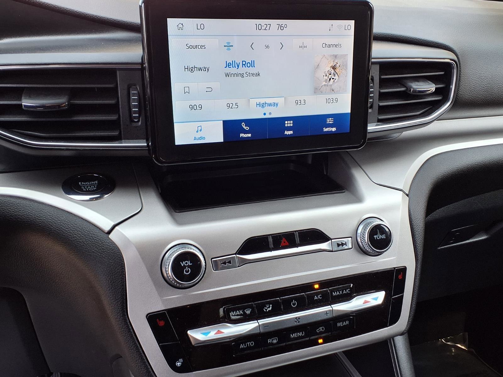 Certified 2022 Ford Explorer XLT w/ Equipment Group 202A image 27