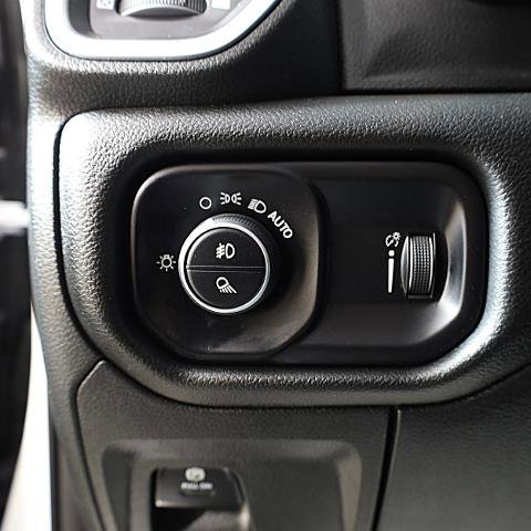 Used 2024 RAM 1500 Big Horn image 21