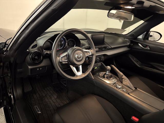 Used 2023 MAZDA MX-5 Miata Sport RWD image 4