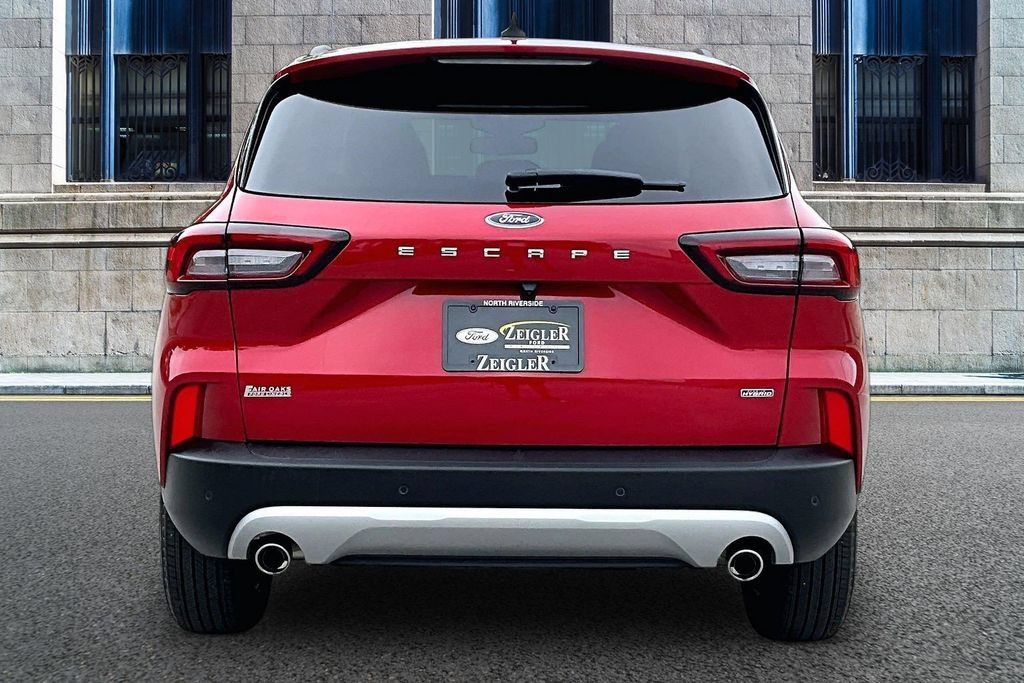 Certified 2025 Ford Escape SE w/ PHEV Premium Package FWD image 4