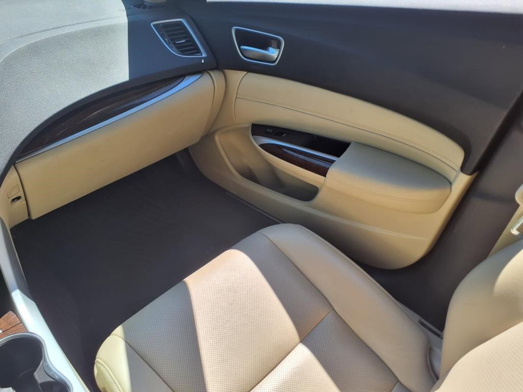 Used 2018 Acura TLX w/ Technology Package image 10