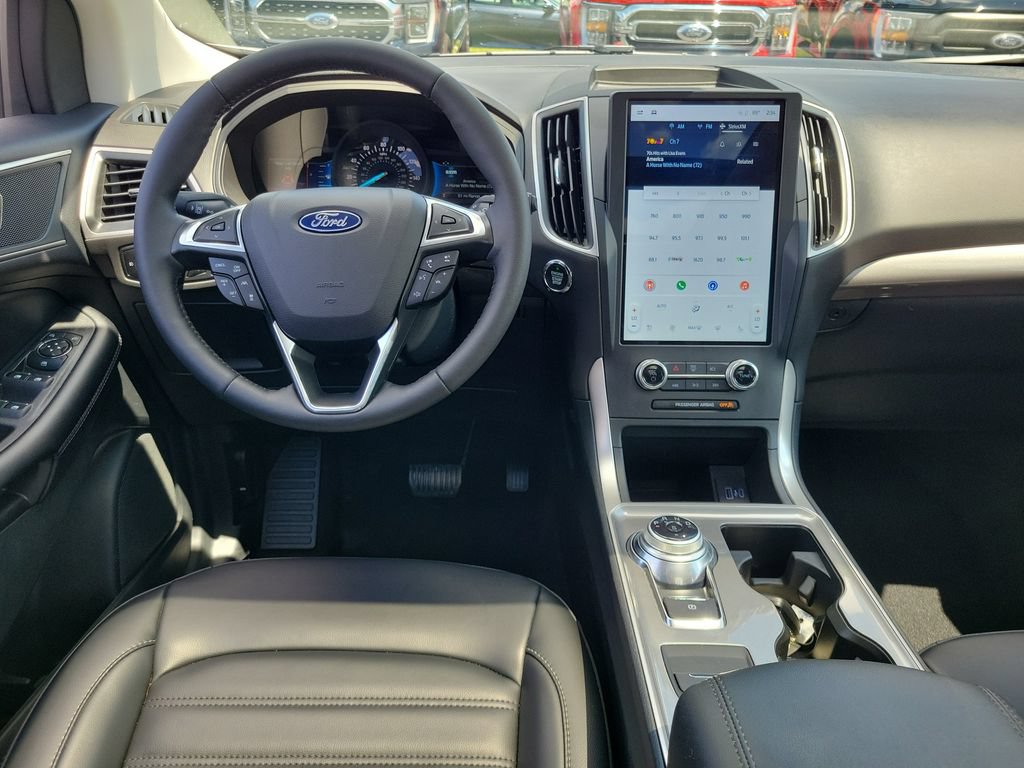 Certified 2024 Ford Edge SEL w/ Convenience Package AWD/4WD image 12