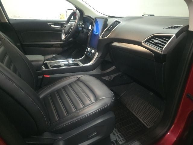 Certified 2024 Ford Edge SEL w/ Convenience Package AWD/4WD image 4