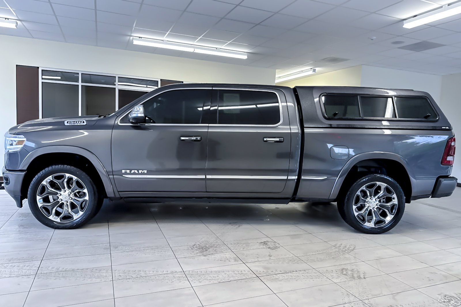 Used 2020 RAM 1500 Limited AWD/4WD image 7