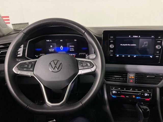 Used 2025 Volkswagen Jetta SE image 17