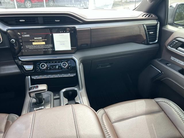 Used 2024 GMC Sierra 1500 Denali AWD/4WD image 15