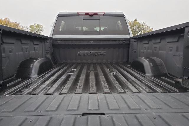 Used 2024 GMC Sierra 2500 AT4X image 24