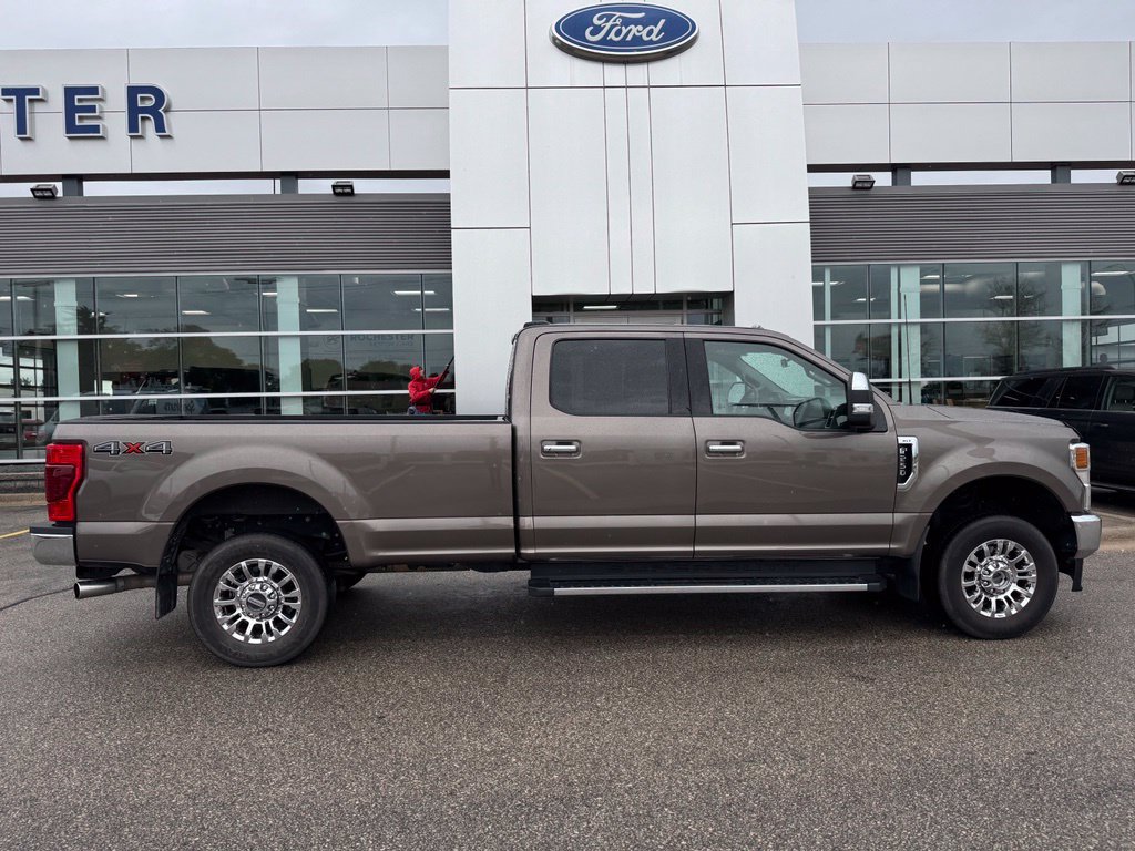 Certified 2022 Ford F250 XLT w/ XLT Premium Package AWD/4WD image 44
