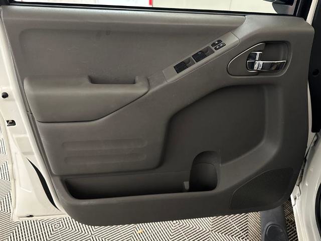 Used 2020 Nissan Frontier SV w/ Midnight Edition Floor Mats image 16