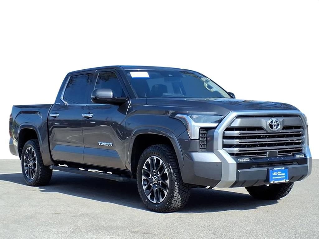 Used 2022 Toyota Tundra Limited w/ Power Package image 5
