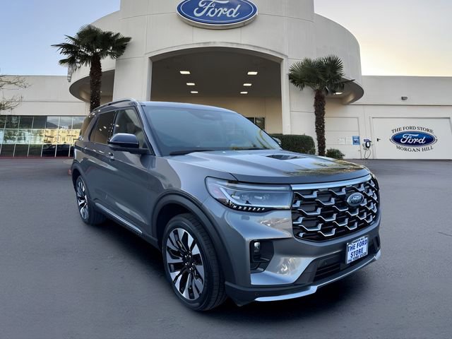 Certified 2025 Ford Explorer Platinum w/ LUX Leather Package AWD/4WD image 4