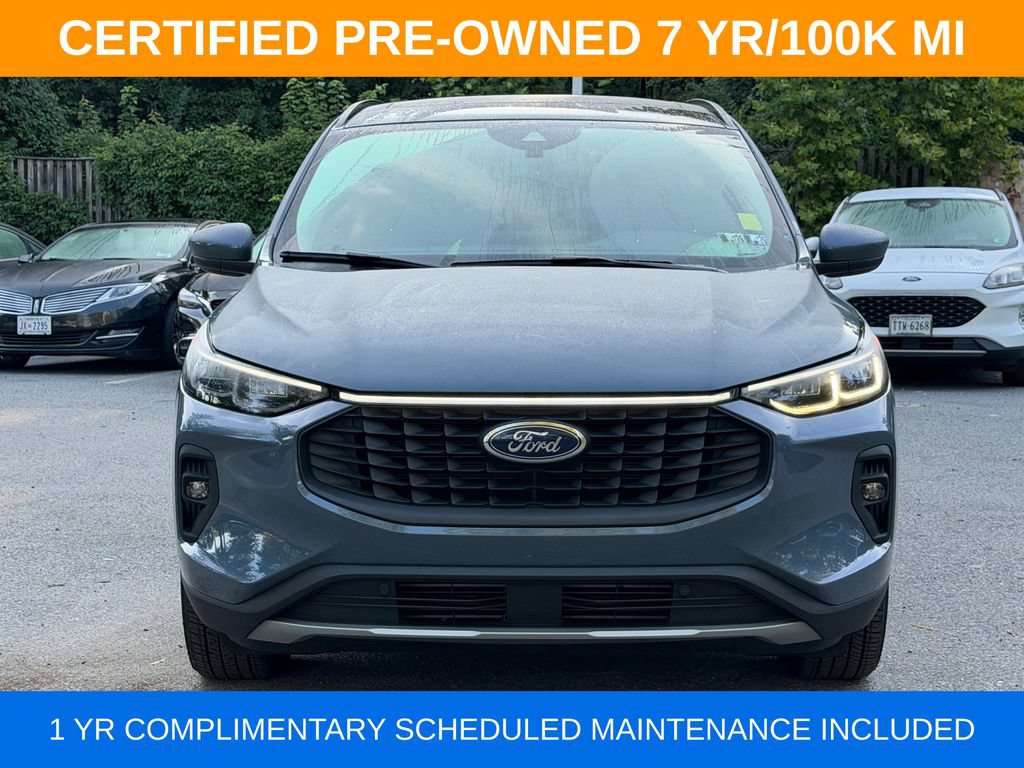 Certified 2025 Ford Escape Platinum AWD/4WD image 2