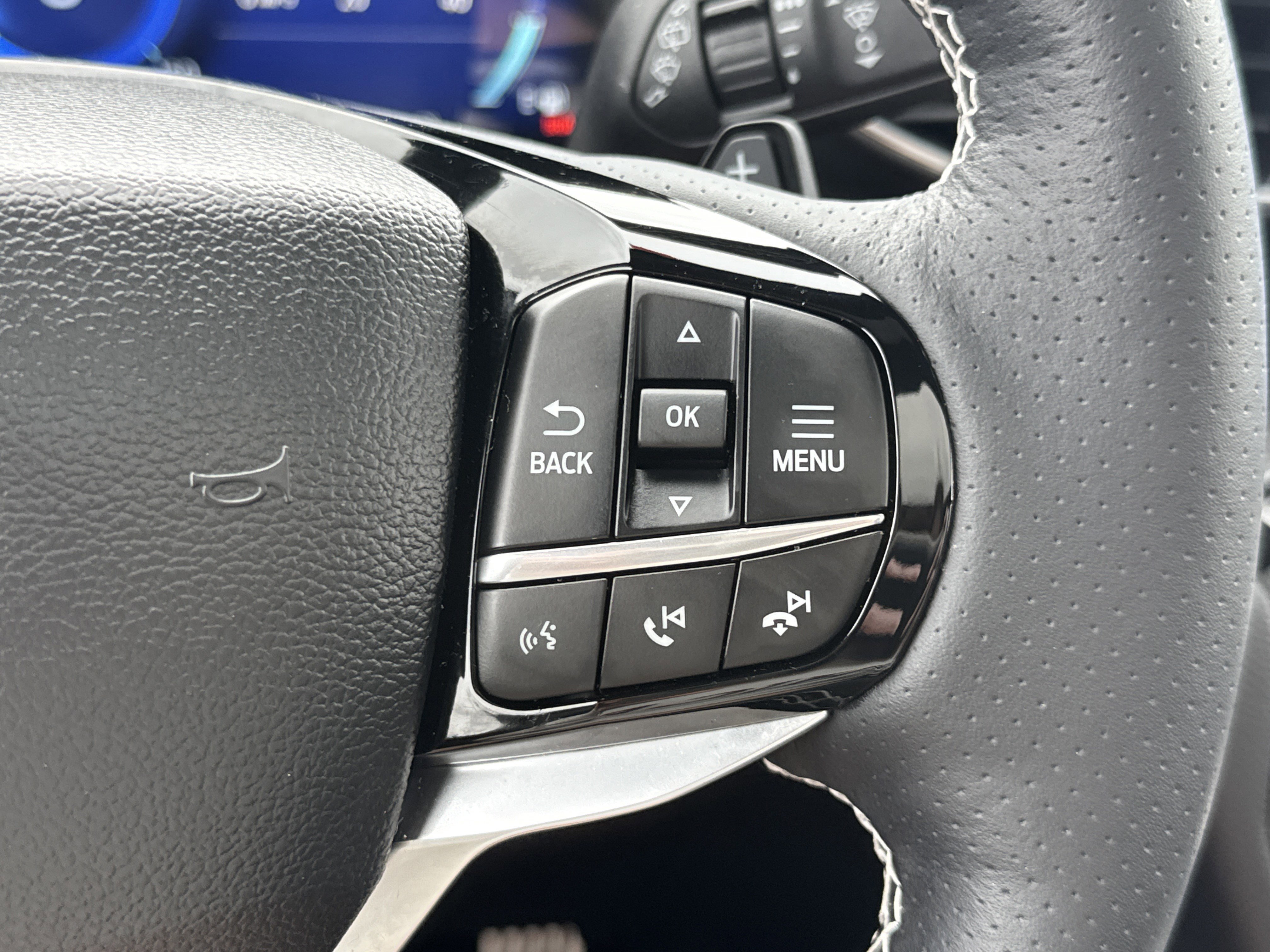 Certified 2024 Ford Explorer ST w/ Equipment Group 401A image 17