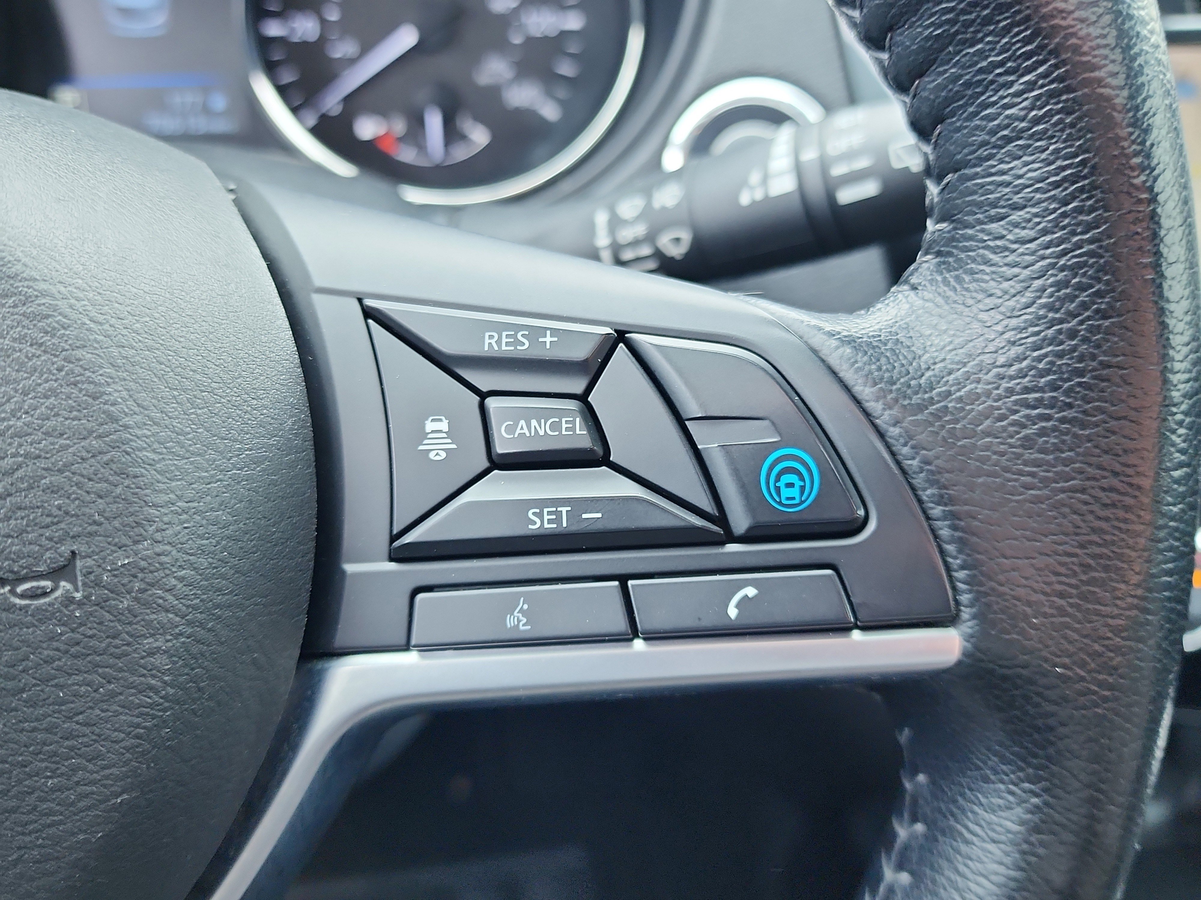 Used 2022 Nissan Rogue Sport SL w/ Premium Package image 20