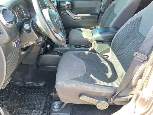 Used 2017 Jeep Wrangler Unlimited Sport AWD/4WD image 22