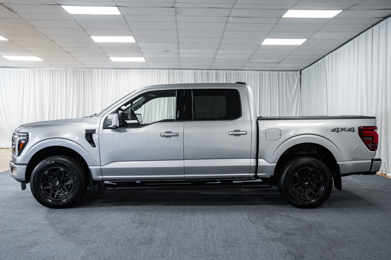 Certified 2024 Ford F150 Lariat w/ Bed Utility Package AWD/4WD image 4