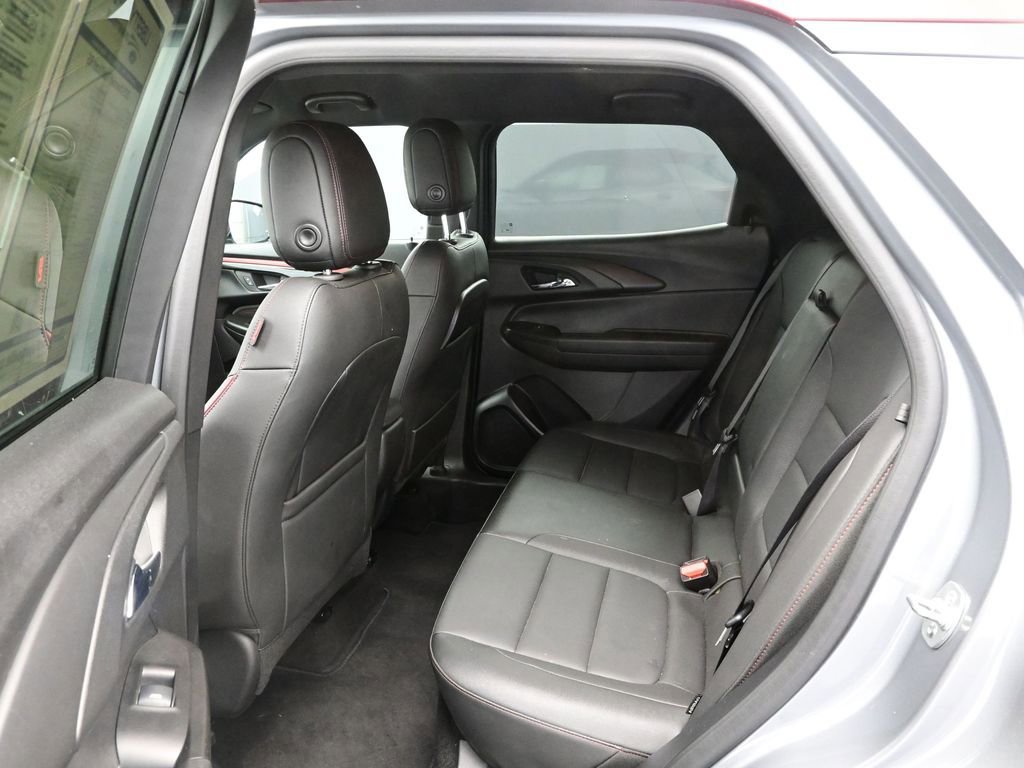 Used 2025 Chevrolet TrailBlazer RS w/ Convenience Package FWD image 15