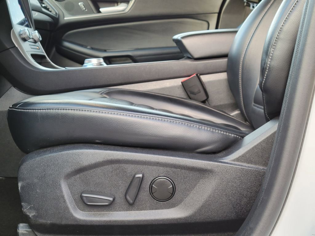 Certified 2024 Ford Edge SEL image 23