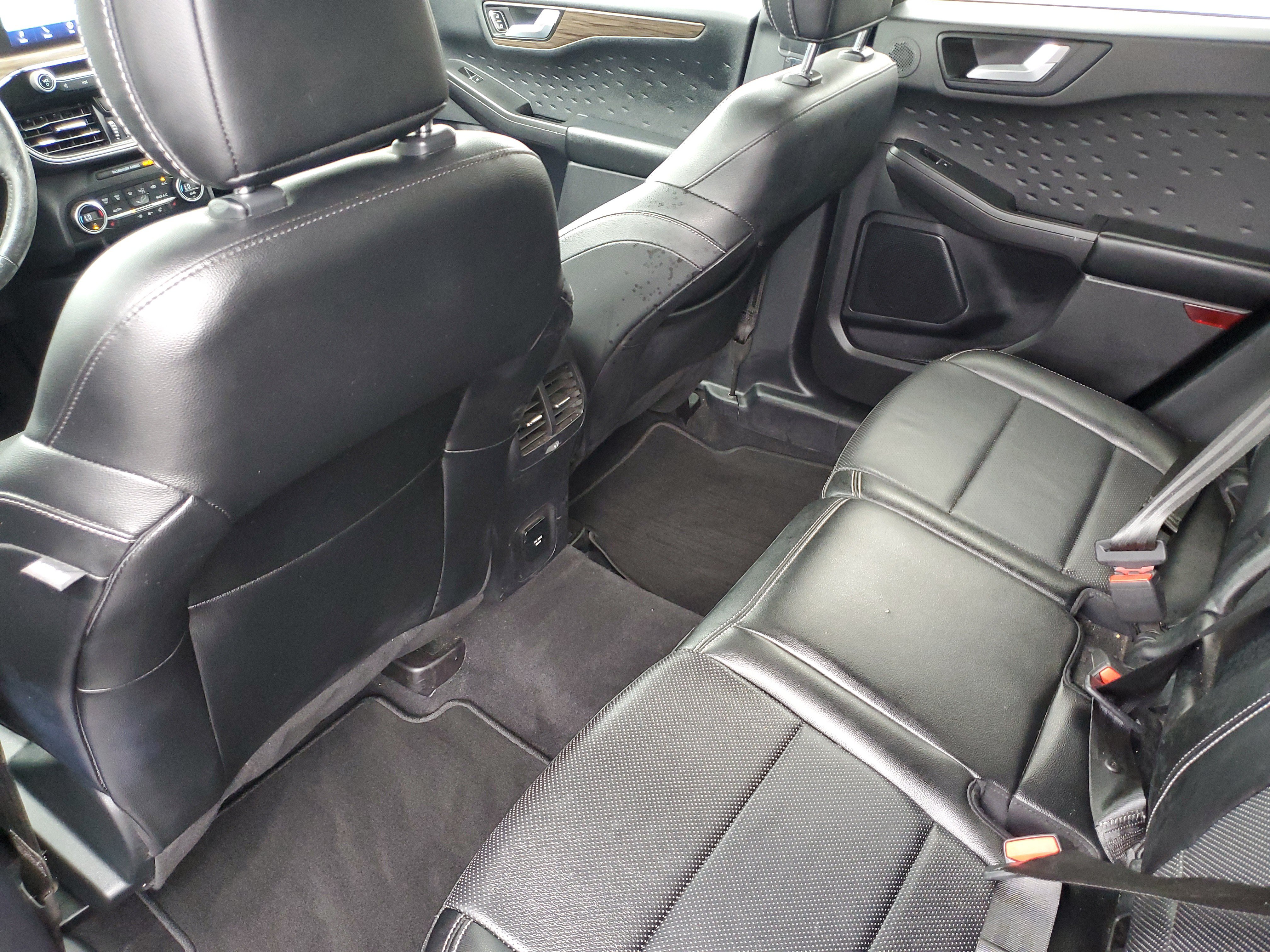 Certified 2020 Ford Escape Titanium AWD/4WD image 13