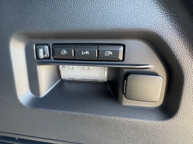 Certified 2025 Ford Explorer ST AWD/4WD image 17