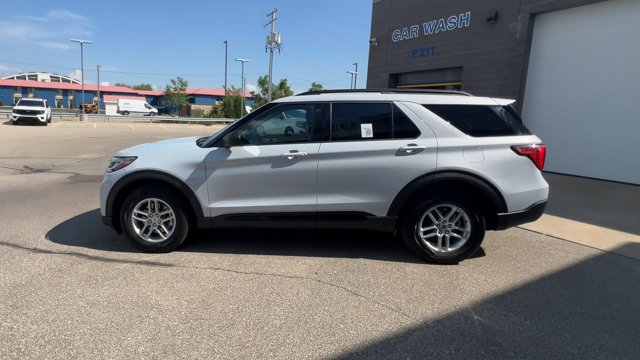 Certified 2026 Ford Explorer Active AWD/4WD image 6