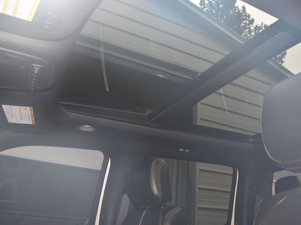 Certified 2024 Ford F350 Platinum w/ FX4 Off-Road Package image 36