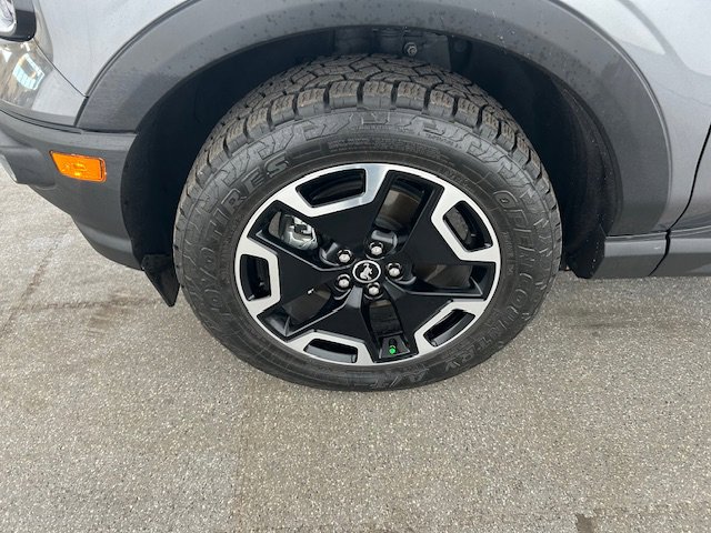 Certified 2023 Ford Bronco Sport Outer Banks AWD/4WD image 5