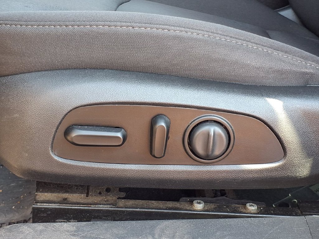 Used 2020 Chevrolet Malibu LT FWD image 4