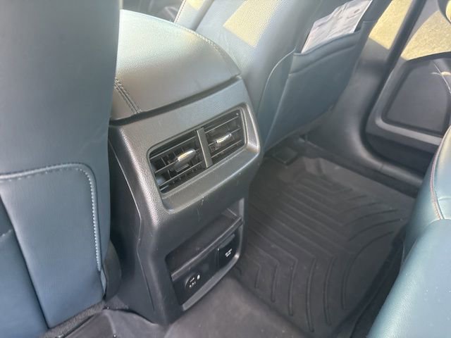 Certified 2022 Ford Edge SEL w/ Sport Appearance Package AWD/4WD image 24